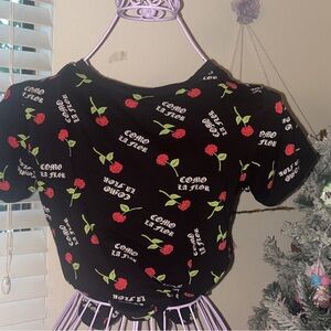 FREE w/ Any Purchase Selena Como La Flor🌹 top